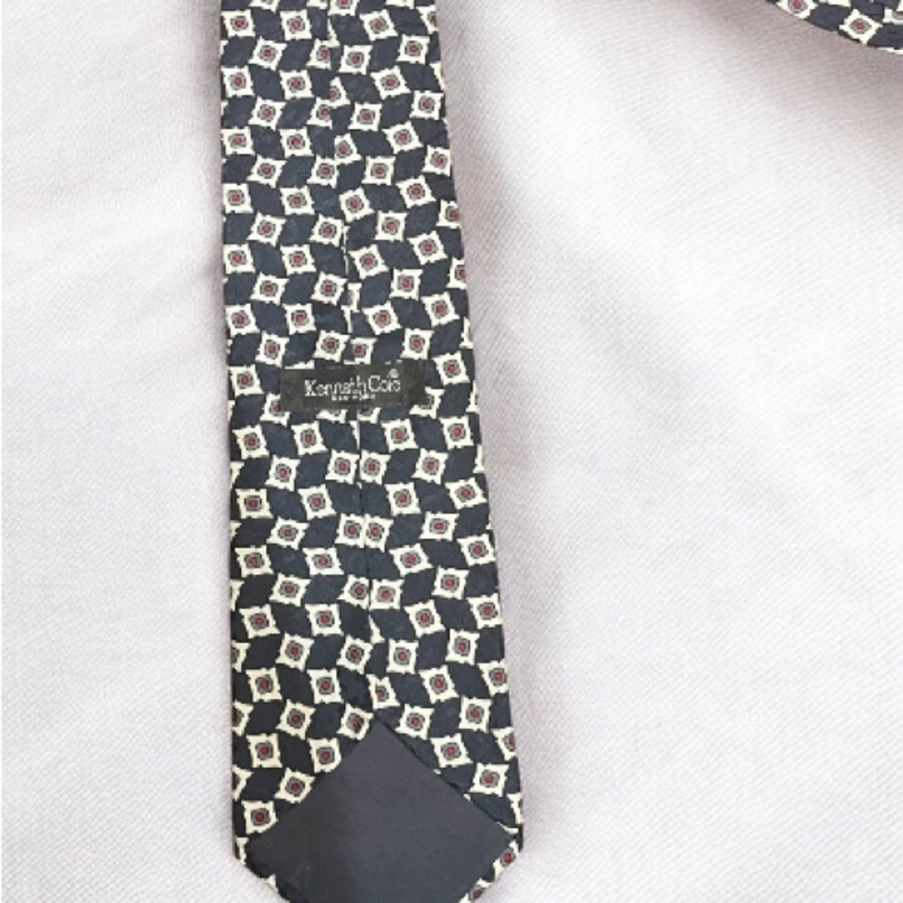 Kenneth Cole Black and White Geometric Tie